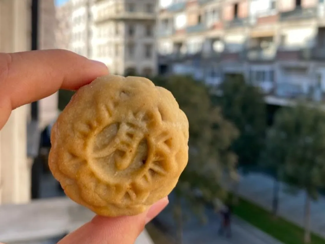 Mooncakes Recipe: How to Make Traditional Chinese Cakes for the Mid-Autumn Festival